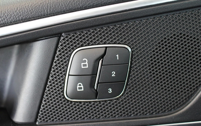 Ford S-Max cena 99900 przebieg: 129364, rok produkcji 2020 z Częstochowa małe 466